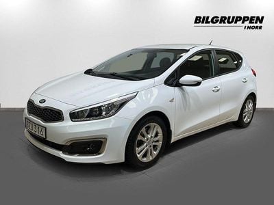 Begagnad Kia Ceed 101 HK (74 kW) 2018 Vit Halvkombi