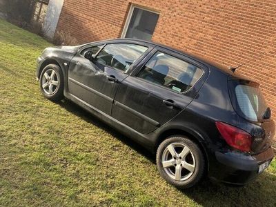 begagnad Peugeot 307 5-dörrar 1.6 XT Euro 3