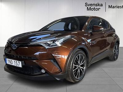 Begagnad Toyota C-HR Executive 124 HK (91 kW) 2017 Brun SUV