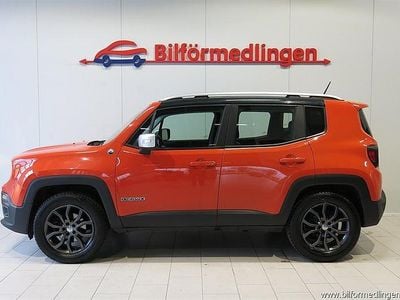 Orange samma som bilen Begagnad 2014 Jeep Renegade Limited SUV | 99 900 kr (Marknadspris)
