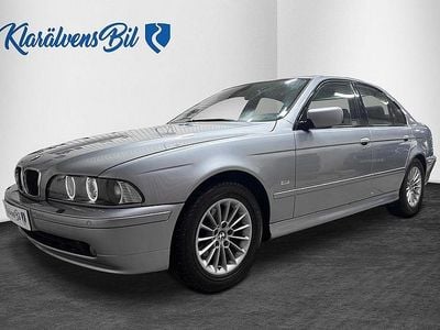 Blå Begagnad 2002 BMW 530 Sedan | 59 900 kr