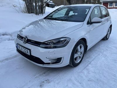 begagnad VW e-Golf 35.8 kWh Driver assist Euro 6 Lågmil