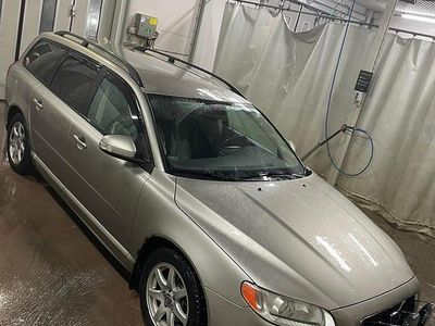 Begagnad 2009 Volvo V70 Kombi | 42 000 kr (Marknadspris)