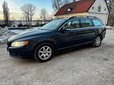 Grå Begagnad 2010 Volvo V70 Momentum Kombi | 59 000 kr (Bra pris)
