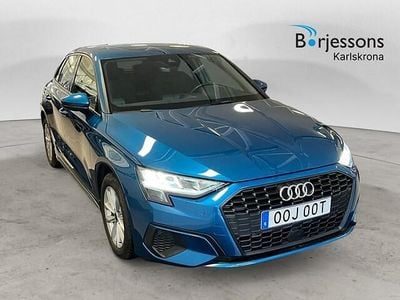 Blå Begagnad 2023 Audi A3 Proline Sedan | 238 000 kr (Marknadspris)