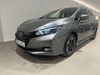 Grå Begagnad 2023 Nissan Leaf Acenta Halvkombi | 169 000 kr (Bra pris)
