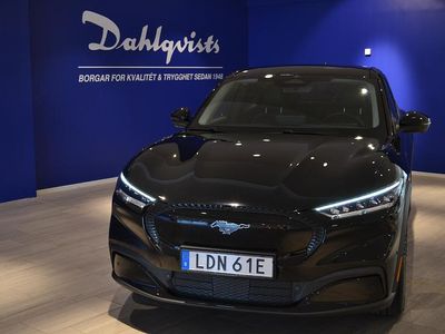 Begagnad Ford Mustang Mach-E Standard Range 221 kW (301 HK) 2022 Svart SUV