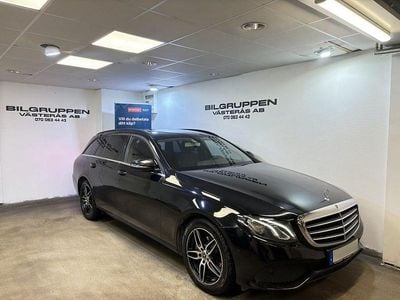 Svart Begagnad 2017 Mercedes E220 Kombi | 174 800 kr