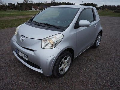 Toyota iQ