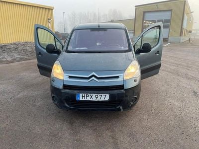 Begagnad Citroën Berlingo 90 HK (66 kW) 2009 Minibuss
