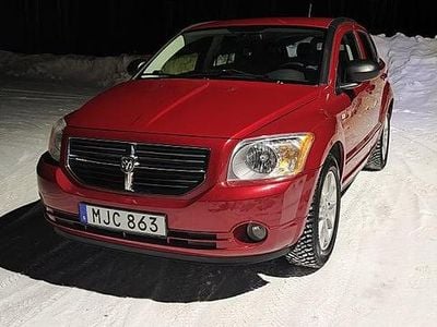Begagnad Dodge Caliber 156 HK (114 kW) 2008 Röd Halvkombi