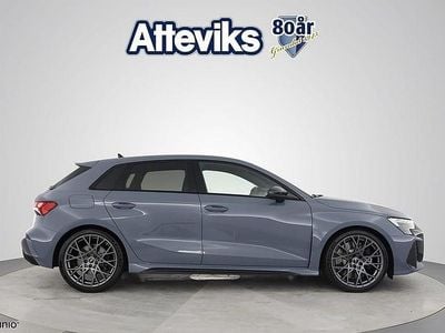 Begagnad Audi RS3 Sportback Comfort 406 HK (298 kW) 2024 Grå Halvkombi