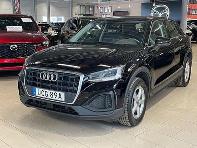 Svart Begagnad 2023 Audi Q2 SUV | 199 000 kr (Marknadspris)