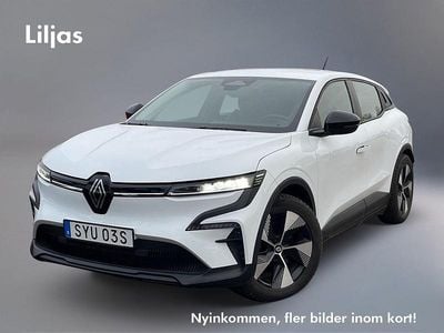 Vit Begagnad 2022 Renault Mégane IV Equilibre Halvkombi | 249 900 kr (Bra pris)
