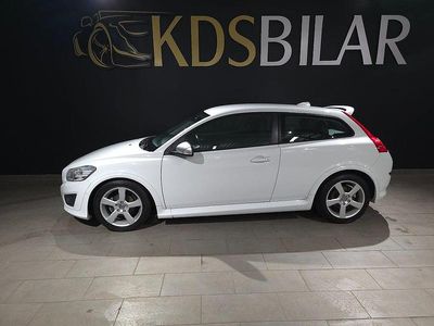 Begagnad Volvo C30 R-Design Momentum 116 HK (85 kW) 2012 Vit Halvkombi