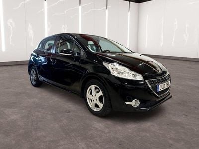 Svart Begagnad 2014 Peugeot 208 Halvkombi | 44 900 kr (Marknadspris)