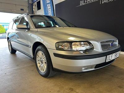 Silvermetallic Begagnad 2003 Volvo V70 Business Edition Kombi | 109 900 kr