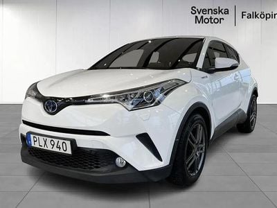 Vit Begagnad 2017 Toyota C-HR Active SUV | 197 200 kr (Marknadspris)