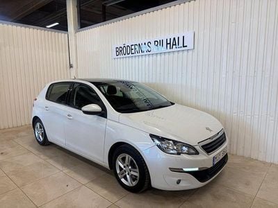 Begagnad Peugeot 308 Active 125 HK (91 kW) 2013 Vit Halvkombi