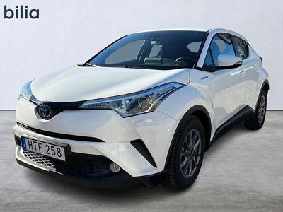 begagnad Toyota C-HR Hybrid 1,8 Active till 2028 2018, SUV