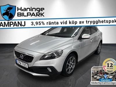 Begagnad Volvo V40 CC Ocean Race 190 HK (139 kW) 2015 Silver Kombi