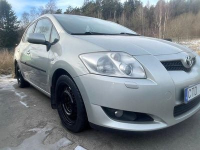 Begagnad 2007 Toyota Auris Halvkombi | 42 995 kr (Marknadspris)
