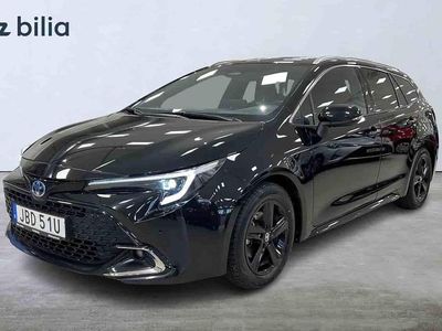 Svart Begagnad 2025 Toyota Corolla Kombi | 339 900 kr