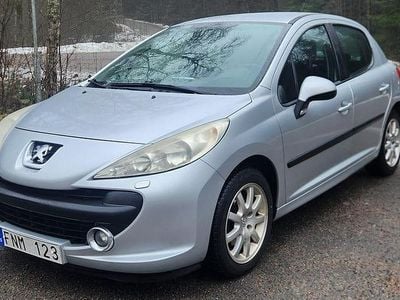 Begagnad Peugeot 207 Sport 120 HK (88 kW) 2007 Ljusgrå Halvkombi