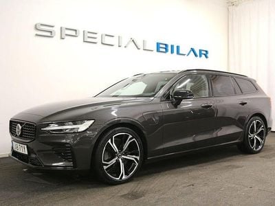 Begagnad Volvo V60 Plus 350 HK (257 kW) 2023 Platinum grey metallic Kombi