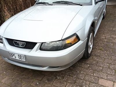 begagnad Ford Mustang Cabriolet 3.9 V6 SEFI