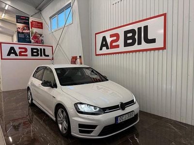 Vit Begagnad 2016 VW Golf VII R Halvkombi | 259 900 kr (Lite dyr)