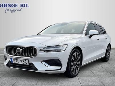 Vit Begagnad 2024 Volvo V60 Core Kombi | 399 000 kr (Bra pris)