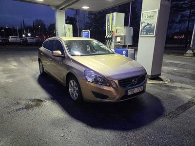 Begagnad 2012 Volvo V60 Kombi | 49 000 kr (Marknadspris)