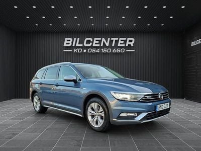 Blå Begagnad 2017 VW Passat Alltrack Kombi | 199 900 kr (Marknadspris)