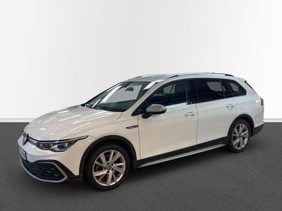Vit Begagnad 2022 VW Golf Alltrack Kombi | 329 000 kr (Marknadspris)