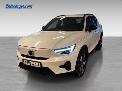 Vit Begagnad 2025 Volvo EX40 Plus SUV | 499 000 kr (Marknadspris)