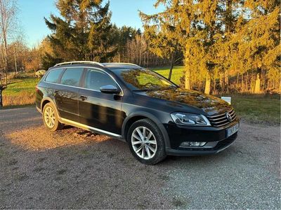 Svart Begagnad 2014 VW Passat Alltrack Kombi | 79 900 kr (Marknadspris)