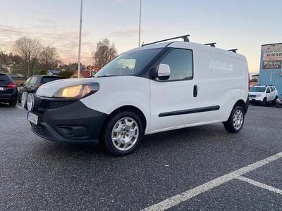 Vit Begagnad 2018 Fiat Doblò Minibuss | 84 900 kr (Bra pris)