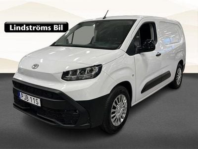 Vit Begagnad 2024 Toyota Proace City City Minibuss | 484 900 kr