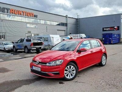 Begagnad VW Golf VII 116 HK (85 kW) 2018 Röd Halvkombi