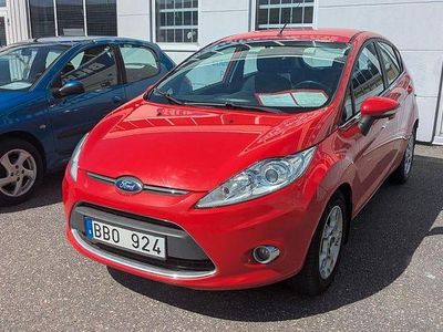 Röd Begagnad 2012 Ford Fiesta Halvkombi | 59 500 kr (Lite dyr)