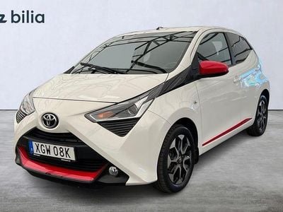Vit Begagnad 2018 Toyota Aygo X-play Halvkombi | 109 000 kr (Marknadspris)