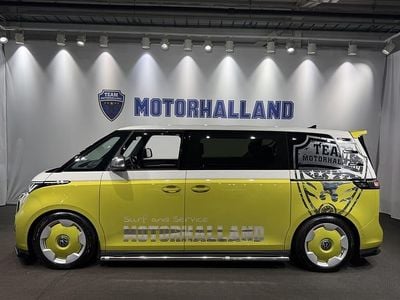 Flerfärgad Begagnad 2025 VW ID. Buzz Pro Minibuss | 719 900 kr