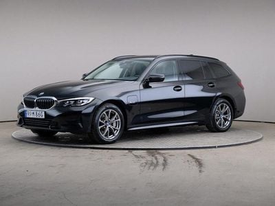 BMW 330e
