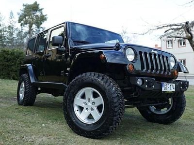 Begagnad Jeep Wrangler Unlimited 199 HK (146 kW) 2008 Svart SUV