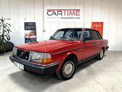Röd Begagnad 1988 Volvo 240 Sedan | 69 900 kr