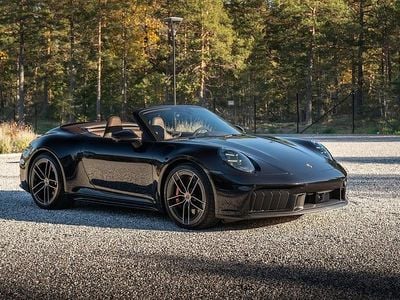 Flerfärgad Ny 2025 Porsche 911 Cab | 2 395 000 kr