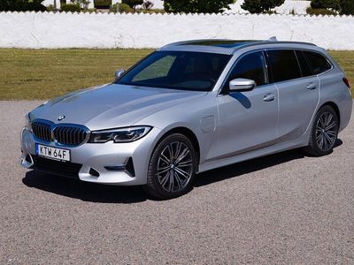 BMW 330e