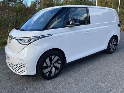 Begagnad VW ID. Buzz SE 150 kW (204 HK) 2024 Vit (candyvit) Minibuss