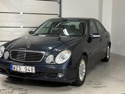 Begagnad Mercedes E350 Classic 272 HK (200 kW) 2006 Blå Sedan